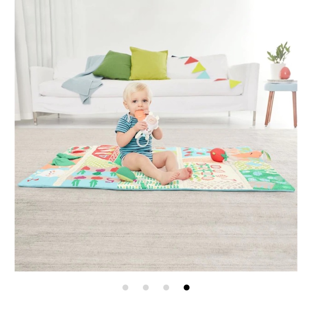 SKIP HOP FARMSTAND GROW & PLAY ACTIVITY GYM